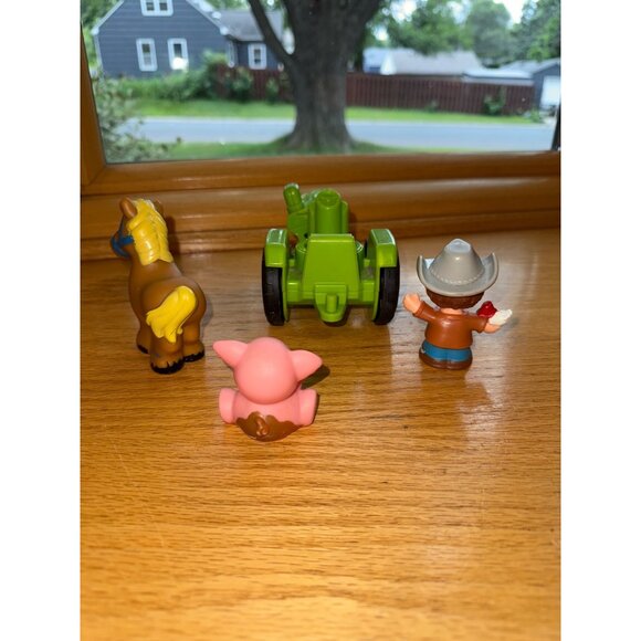 Fisher-Price Little People Farm Animal Set With Tractor & Cowboy - Picture 4 of 5